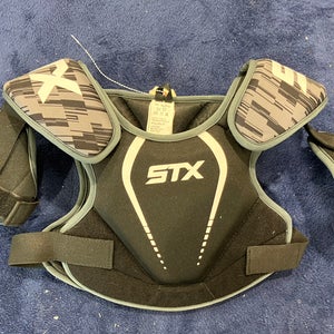 Medium Youth STX Stallion 75 Shoulder Pads (Used)