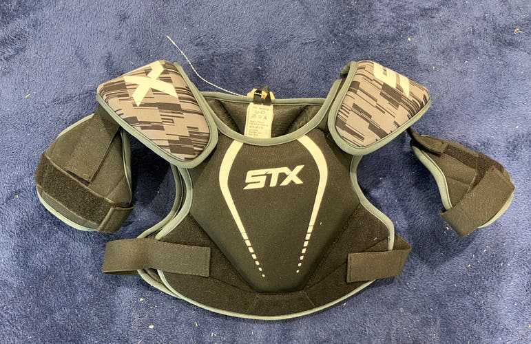 Medium Youth STX Stallion 75 Shoulder Pads (Used)