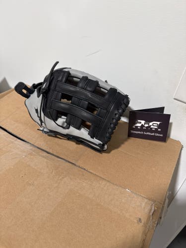 Miken Pro Series RH Softball Glove 13.5" (New)