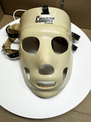 VINTAGE RARE COOPER GOALIE HOCKEY MASK