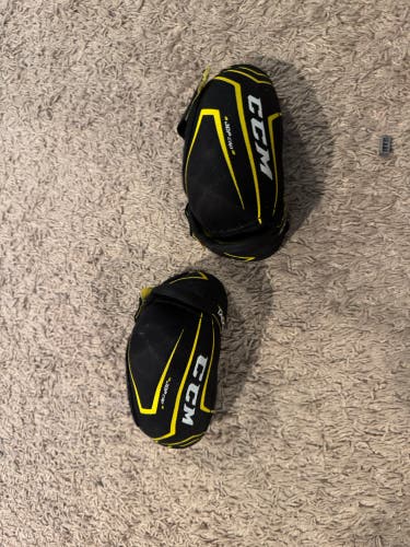 Junior Small CCM Tacks Elbow Pads (Used)