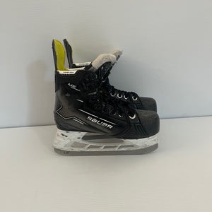 Used Size 13.5 D Youth Bauer Supreme M50 Pro Hockey Skates