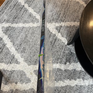 Intermediate Bauer Vapor FlyLite Right Handed Hockey Stick P90TM (New)