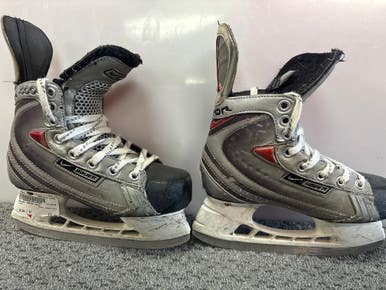 Bauer (Used) Junior Size 1 Hockey Skates