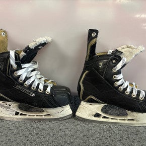 Bauer (Used) Junior Size 1 Hockey Skates