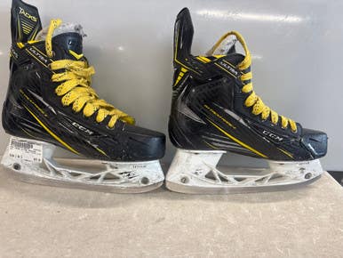 Used CCM TACKS ULTRA Junior Hockey Skate Junior 04.5 11858-S000077863