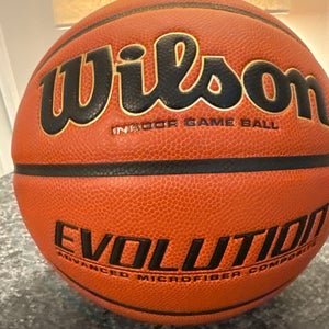 Men's Wilson Basketball (New)