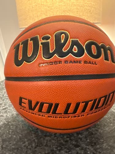 Men's Wilson Basketball (New)