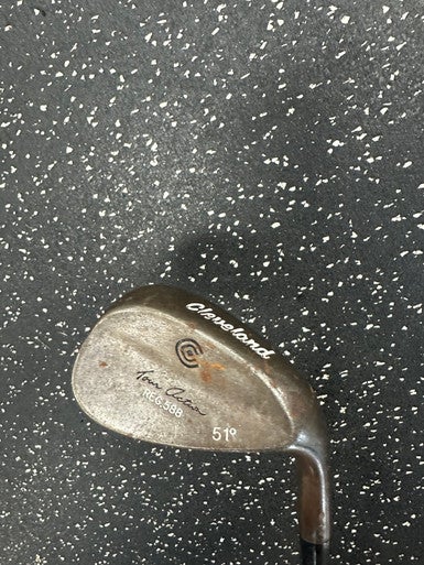 Used Cleveland REG 588 Golf Wedge Mens RH 52 Degree 11849-S000031654