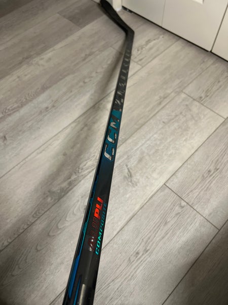 Senior CCM Vizion Left Hand Hockey Stick P29 (New)