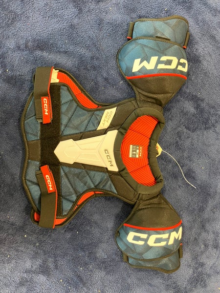 Large Junior CCM Next Shoulder Pads (Used)