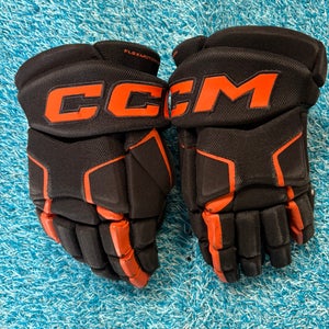 Black Junior CCM Tacks AS-580 Gloves 11" (Used)