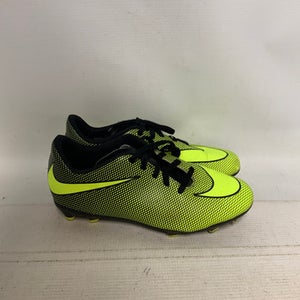 Used Nike Soccer Cleats Yellow Junior 04.5 11823-S000034175