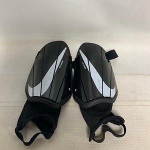Used Nike CHARGE Soccer Shin Guards Adult Black MD 11823-S000034171