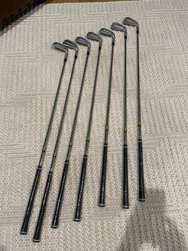 TaylorMade P-790 2025 Right Handed Iron Set Stiff Flex  Steel Shaft (New)