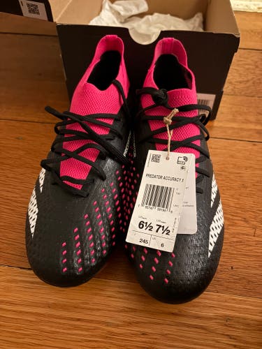Black Unisex Size M 6.5 (W 7.5) Adidas Predator Accuracy Cleats (New)