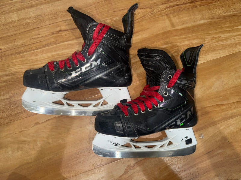 2022 CCM RibCor 100k Pro Hockey Skates Regular Width Size 5 (Used)