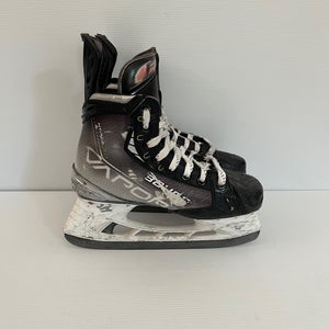 Used Size 5.5 Right 5 Left Fit 2 Bauer Vapor Hyperlite Pro Stock Hockey Skates