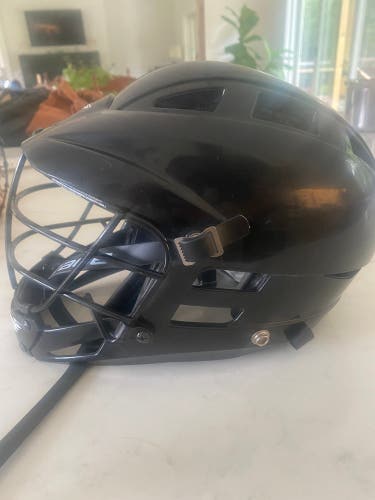 Black Youth Cascade CS Youth Helmet (very lightly Used - LIKE NEW )