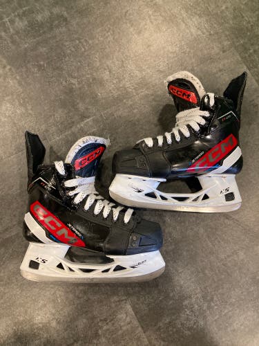 CCM JetSpeed FT670 Hockey Skates | Size 4