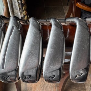 Men's TaylorMade RBZ Speed lite Right-Handed Iron Set Regular flex#6 - #9, PW,SW