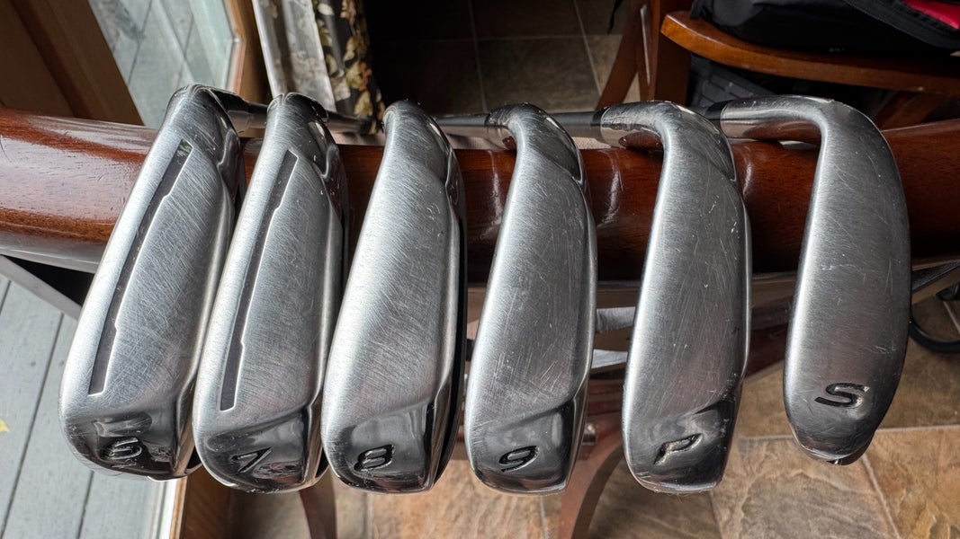Men's TaylorMade RBZ Speed lite Right-Handed Iron Set Regular flex#6 - #9, PW,SW