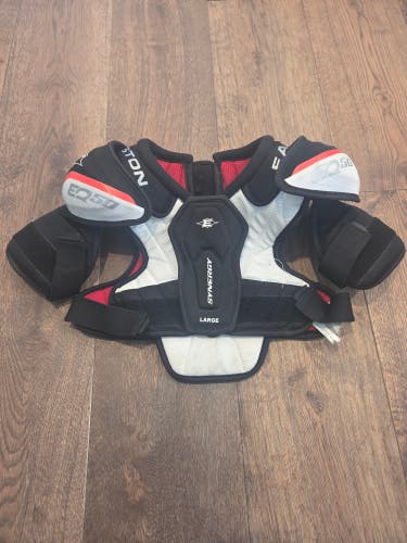 Youth Large Easton Synergy Shoulder Pads (Used)