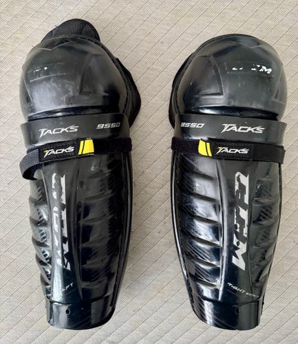 Junior CCM Tacks 9550 13" Shin Pads