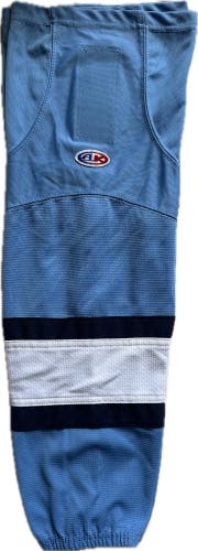 Blue Junior Medium Athletic Knit Socks (New)