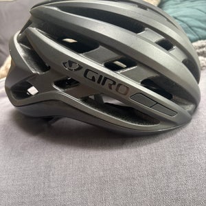 Men's Large Giro Bike Helmet (New)