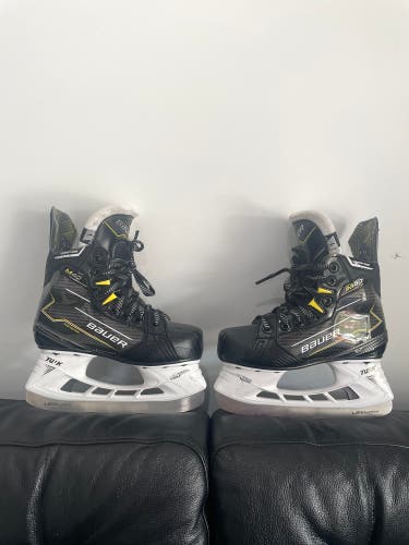 Bauer Supreme M40 Hockey Skates Extra Wide Width Size 1 (Used)