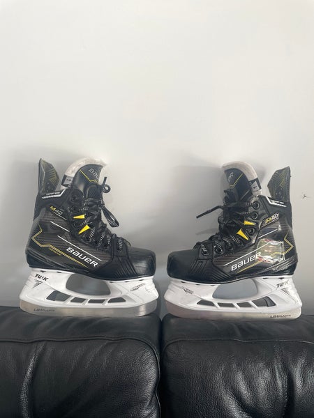 Bauer Supreme M40 Hockey Skates Extra Wide Width  Size 1 (Used)