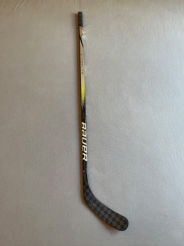 Used 77 Flex P92 Senior Bauer Hyperlite 2 Left Handed Hockey Stick
