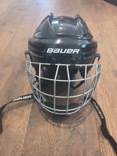 Youth Bauer Prodigy Helmet with cage (Used)