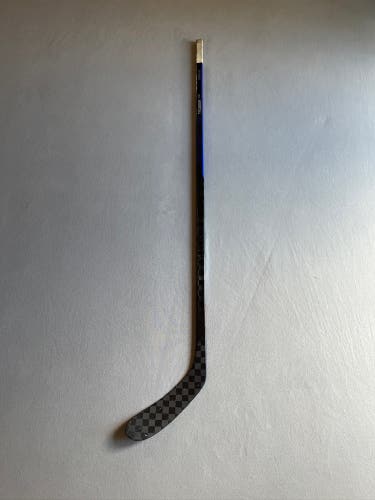 Used 55 Flex P28 Intermediate CCM Trigger 7 Pro Right Handed Hockey Stick