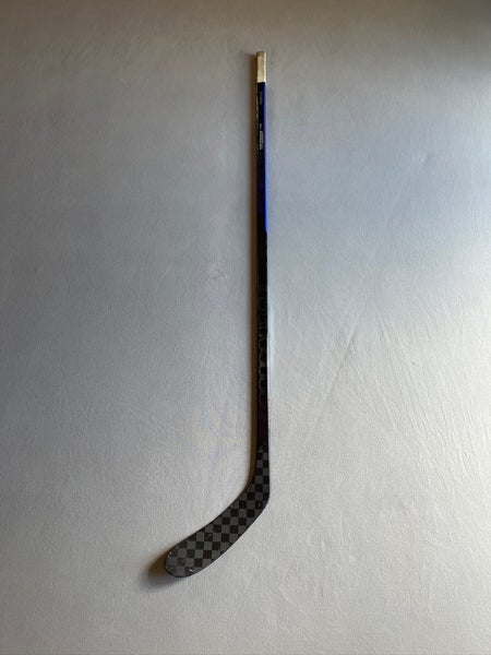 Used 55 Flex P28 Intermediate CCM Trigger 7 Pro Right Handed Hockey Stick