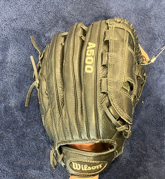 Black Wilson A500 RH Pitcher's Baseball Glove 12.5" (Used)