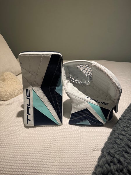 Joey Daccord NHL Pro Stock True Catalyst PX3 Glove + Blocker RARE!