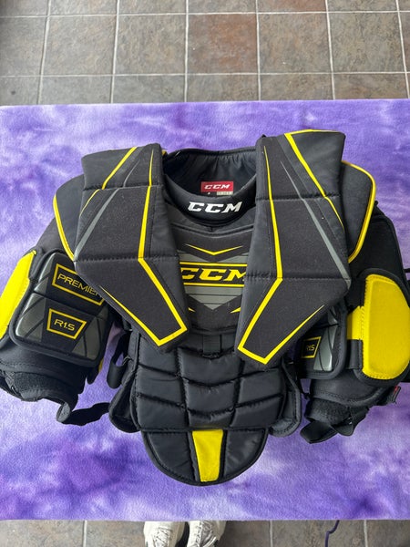 Junior Large/Extra Large CCM Premier R1.5 Goalie Chest Protector (Used)