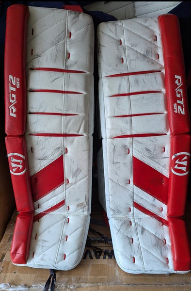 Used 35" Warrior Ritual GT2 Goalie Leg Pads