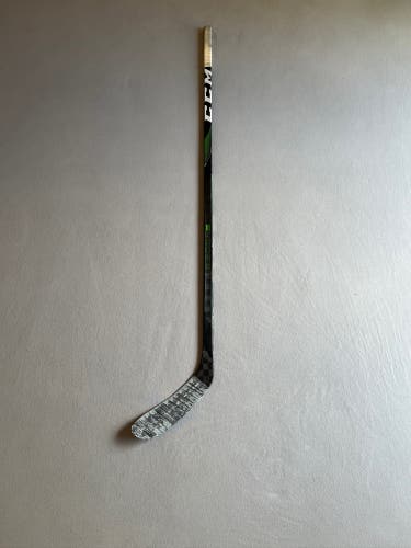 Used 65 Flex P28 Intermediate CCM Trigger 4 Pro Right Handed Hockey Stick