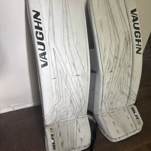 30" 2023 Vaughn Slr3 Goalie Leg Pads (Used)