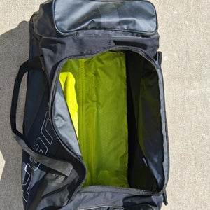 Bauer hockey wheeled bag (Used)