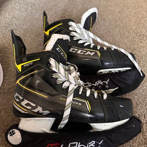 CCM Super Tacks 9370 Hockey Skates Regular Width 9.5 (Used)