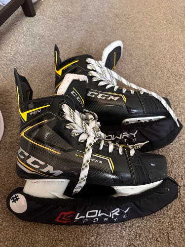 CCM Super Tacks 9370 Hockey Skates Regular Width 9.5 (Used)