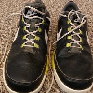 Youth Size M 7.0 (W 8.0) Nike Golf Shoes (Used)