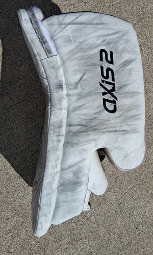 CCM Axis 2 Regular Blocker Senior  (Used)