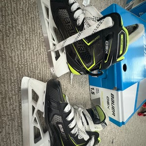 Bauer GSX Hockey Goalie Skates Regular Width Size 1.5 used less then 3 months