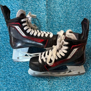 Intermediate CCM JetSpeed 280 Hockey Skates Regular Width Size 5.5 (Used)