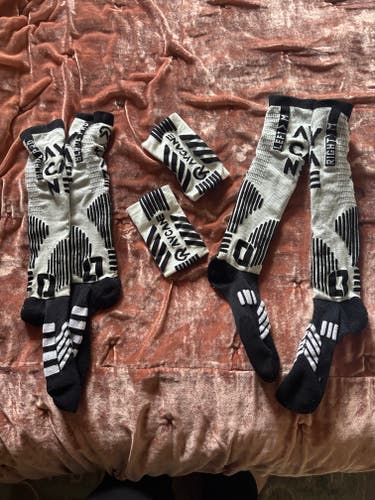 Aycane protective anti-cut blade pro socks and wrist guards